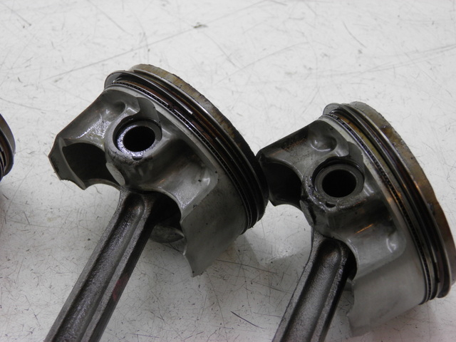 photo de PISTON YAMAHA FJR 1300 (2004 - 2005) - État de surface