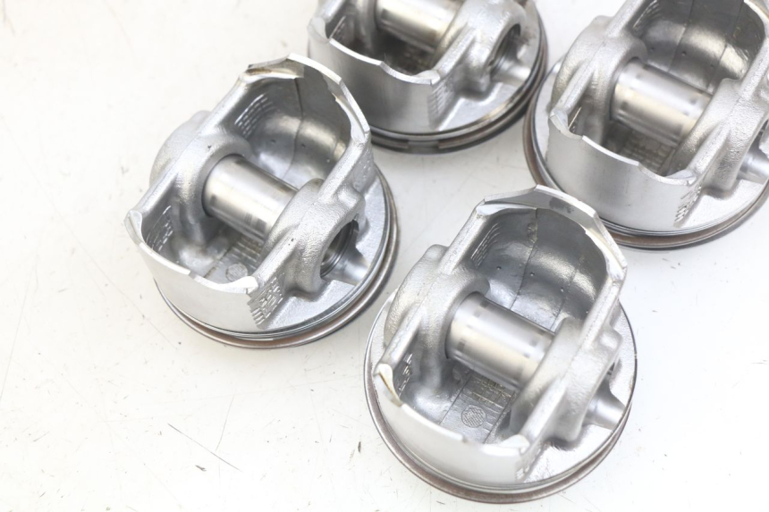 photo de PISTON KAWASAKI Z 750 (2007 - 2013) - Zoom état d’usage
