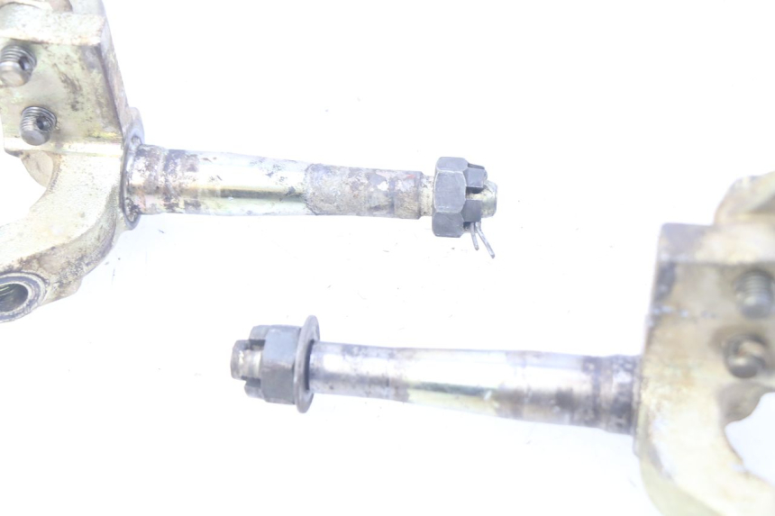 photo de PIVOT FUSEE YAMAHA BLASTER 200 (1987 - 2002) - Marquages et références