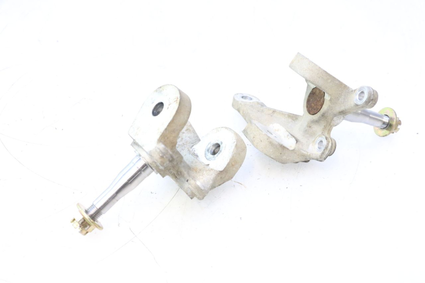 photo de PIVOT FUSEE KYMCO MXU R 250 (2004 - 2010) - Autre angle de vue