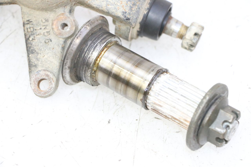 photo de PIVOT FUSEE YAMAHA YFM BRUIN 350 (2003 - 2009) - Zoom composants