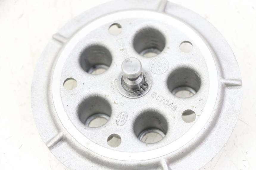 photo de PLATEAU PRESSION DERBI SENDA SM DRD X-TREME 50 (2011 - 2017) - Zoom état d’usage