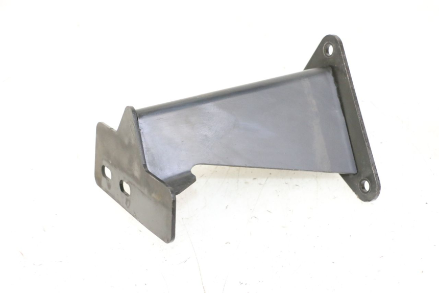 photo de PLATINE CALE PIED ARRIERE DROIT QUADRO 4 4D 350 (2015 - 2018) - Autre angle de vue