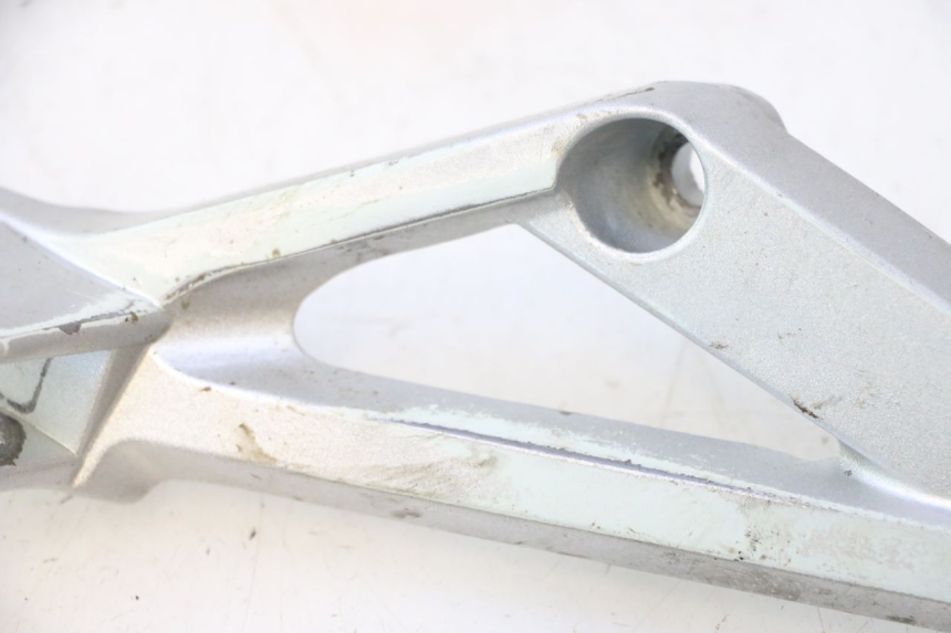 photo de PLATINE CALE PIED ARRIERE DROIT MASH BIBOP 2.0 50 (2021 - 2026) - État de surface