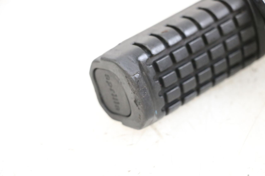 photo de PLATINE CALE PIED ARRIERE DROIT APRILIA CLASSIC 125 (1995 - 2001) - Détail de la pièce