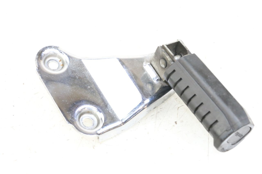 photo de PLATINE CALE PIED ARRIERE DROIT APRILIA CLASSIC 125 (1995 - 2001) - Autre angle de vue