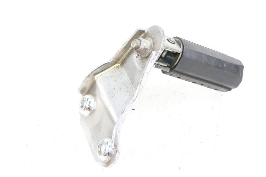 photo de PLATINE CALE PIED ARRIERE DROIT APRILIA CLASSIC 125 (1995 - 2001) - Gros plan technique