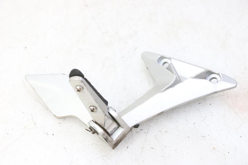 photo de PLATINE CALE PIED ARRIERE DROIT STAHO FH 50 (2018 - 2019) - Marquages et références