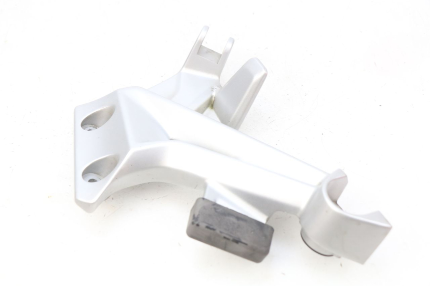 photo de PLATINE CALE PIED ARRIERE DROIT YAMAHA FJR ABS 1300 (2016 - 2020) - Zoom état d’usage