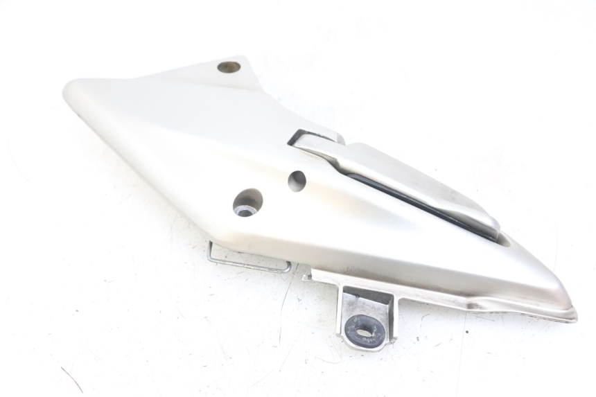 photo de PLATINE CALE PIED ARRIERE DROIT HONDA FJS SILVERWING SILVER WING 600 (2001 - 2010) - État de surface