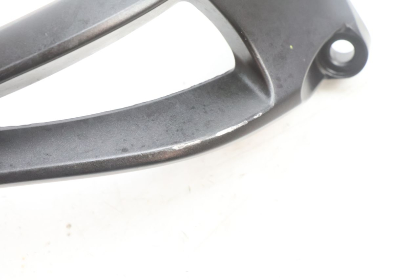 photo de PLATINE CALE PIED ARRIERE DROIT YAMAHA FZ8 800 (2010 - 2016) - Zoom état d’usage