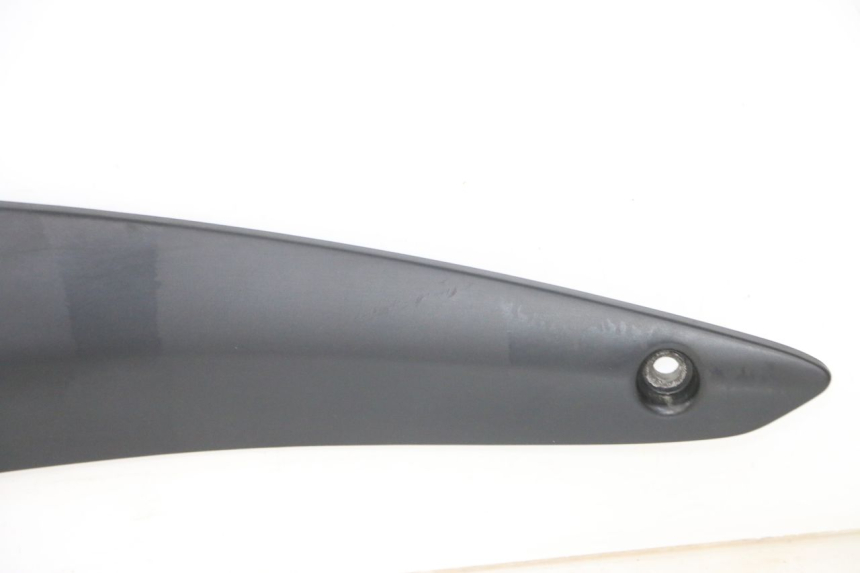 photo de PLATINE CALE PIED ARRIERE DROIT GILERA NEXUS 300 (2008 - 2013) - État de surface