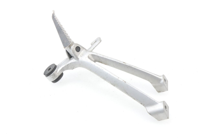 photo de PLATINE CALE PIED ARRIERE DROIT SUZUKI GSX-R GSXR 600 (2008 - 2010) - Gros plan technique