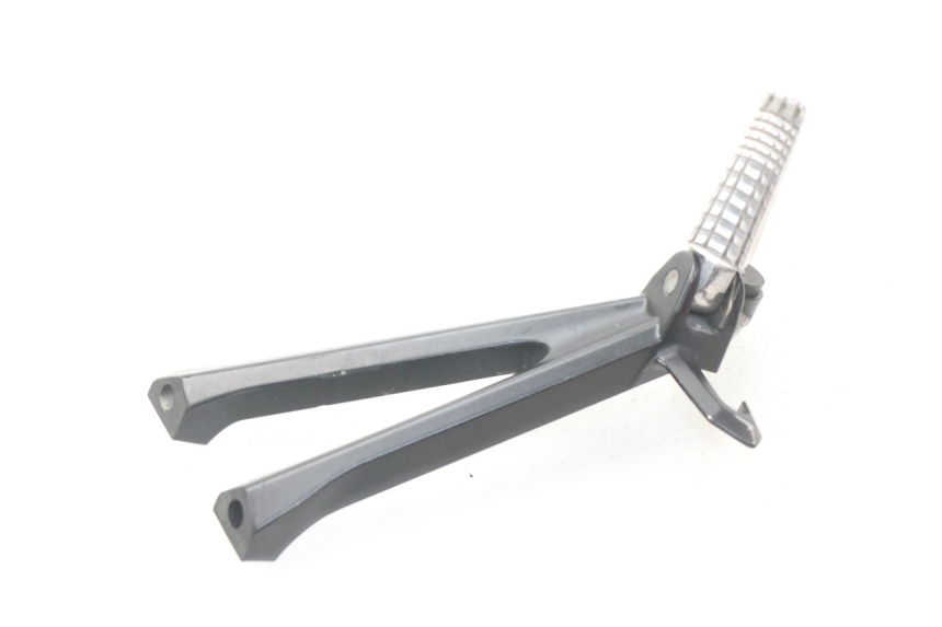 photo de PLATINE CALE PIED ARRIERE DROIT SUZUKI GSX-R GSXR 750 (2011 - 2016) - Gros plan technique