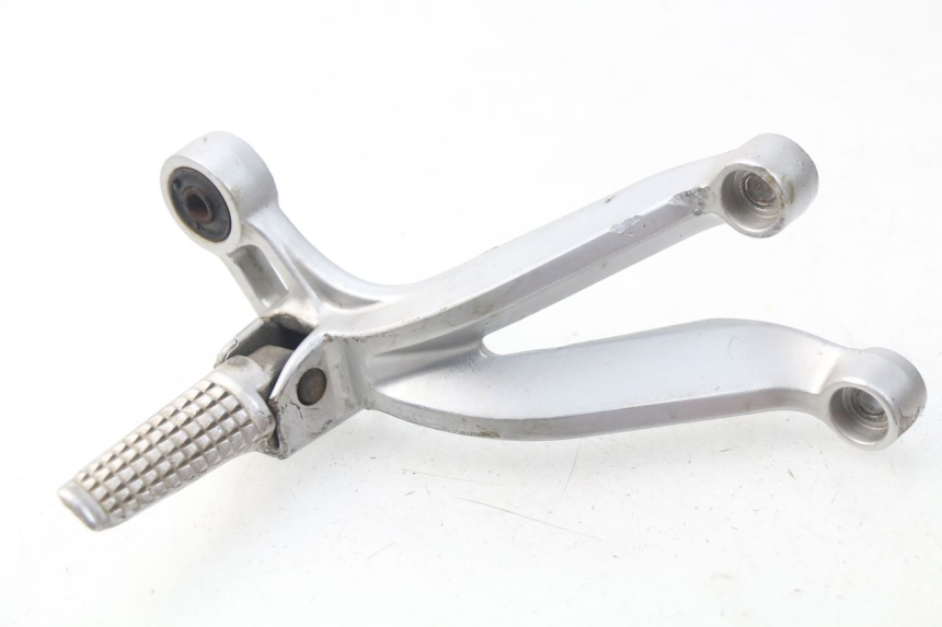 photo de PLATINE CALE PIED ARRIERE DROIT SUZUKI GSX-R GSXR 600 (2001 - 2003) - Vue principale