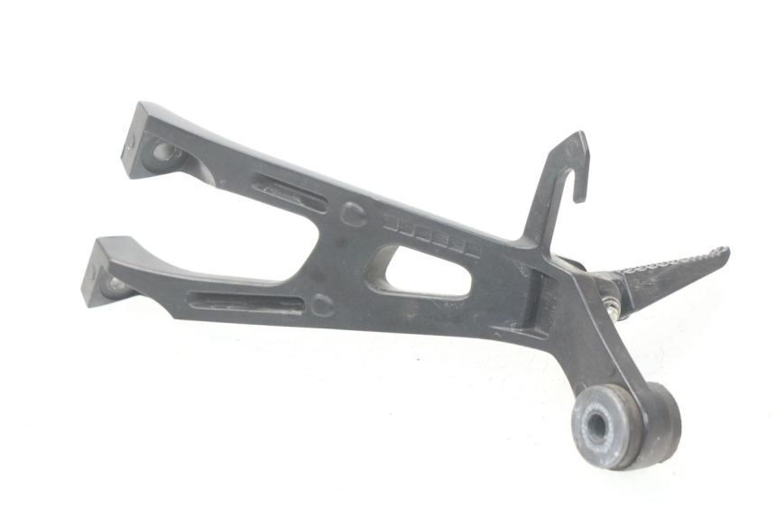 photo de PLATINE CALE PIED ARRIERE DROIT SUZUKI GSX-R GSXR K16 1000 (2012 - 2016) - Points de fixation