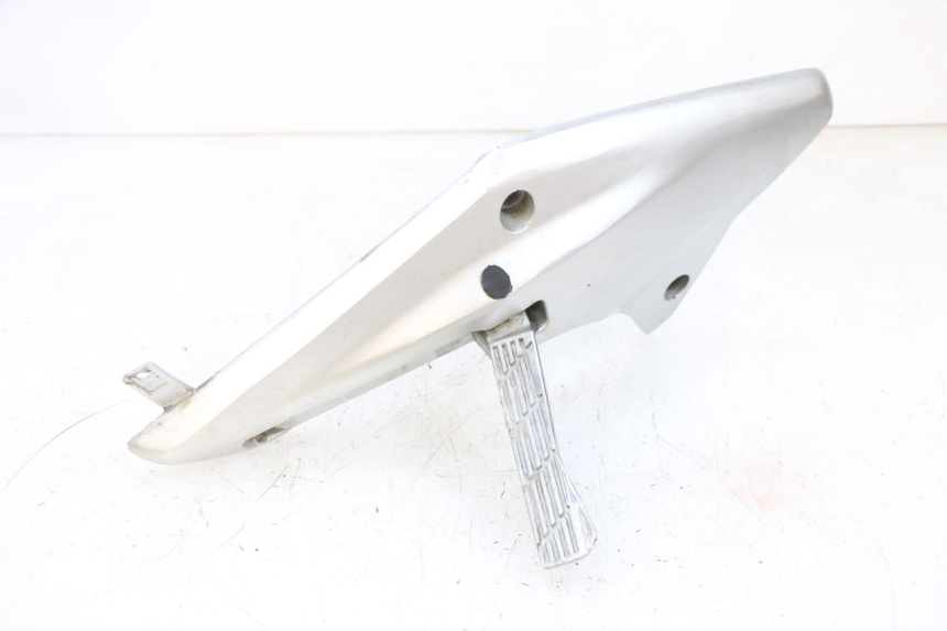 photo de PLATINE CALE PIED ARRIERE DROIT JM MOTORS GTS 125 (2015 - 2019) - Gros plan technique