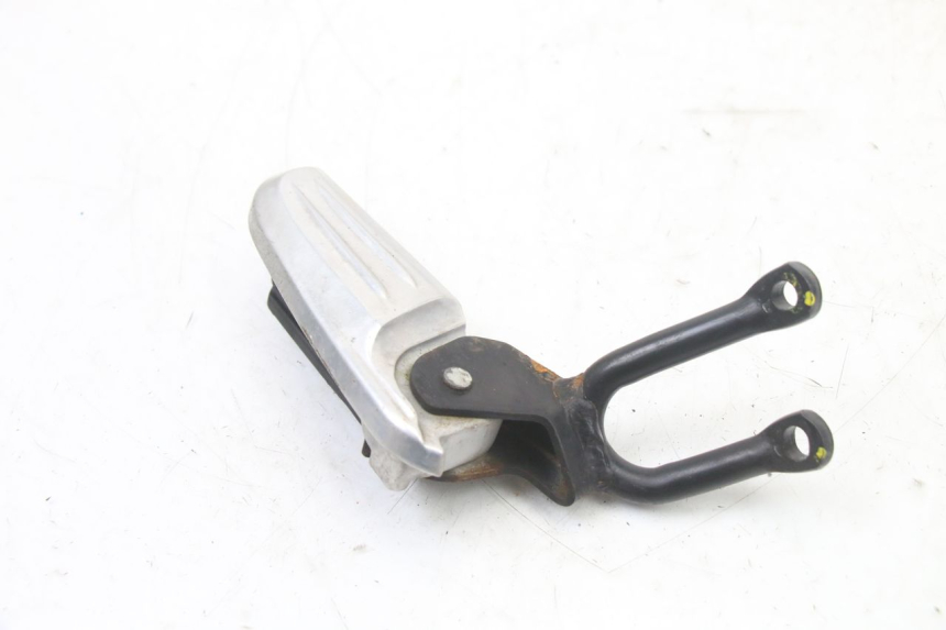 photo de PLATINE CALE PIED ARRIERE DROIT HONDA PCX (JF57/JF64) 125 (2014 - 2018) - Détail de la pièce