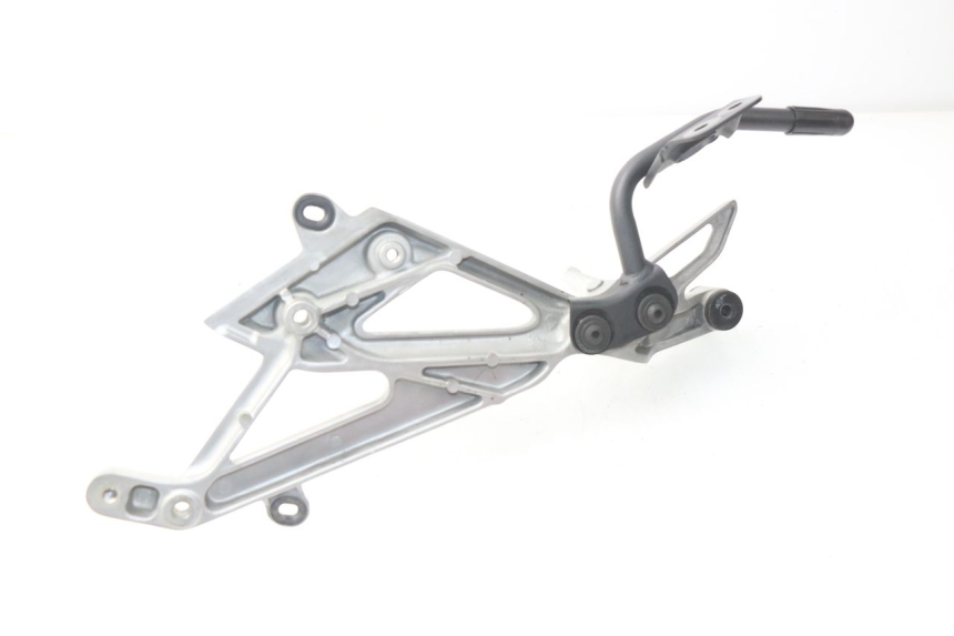 photo de PLATINE CALE PIED ARRIERE DROIT HONDA INTEGRA NC D 750 (2016 - 2018) - Autre angle de vue