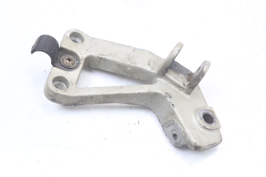 photo de PLATINE CALE PIED ARRIERE DROIT KAWASAKI GTR 1000 (1994 - 2004) - Zoom état d’usage