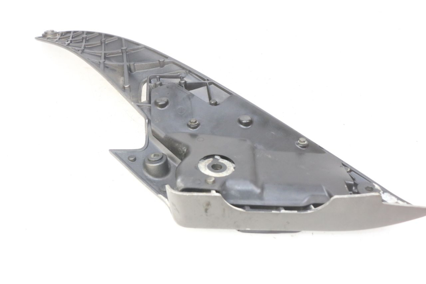 photo de PLATINE CALE PIED ARRIERE DROIT GILERA NEXUS 125 (2009 - 2013) - Zoom état d’usage