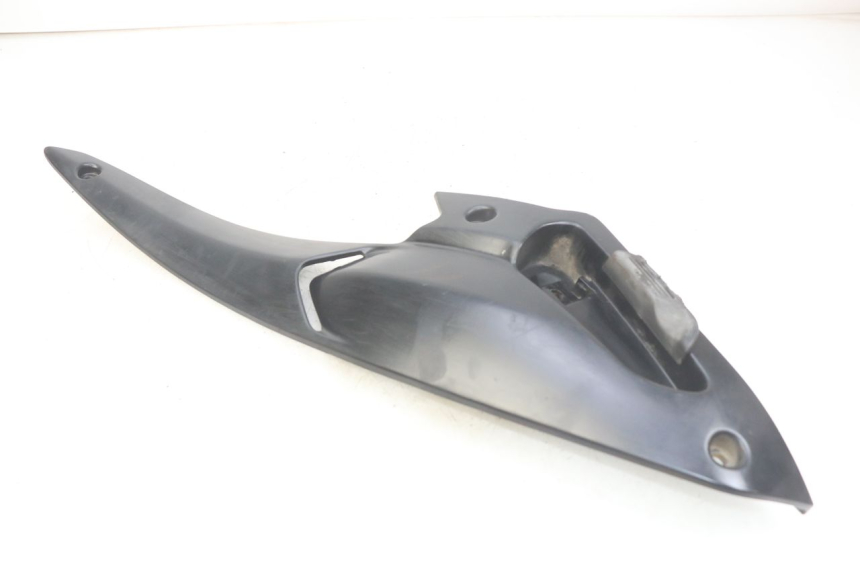 photo de PLATINE CALE PIED ARRIERE DROIT GILERA NEXUS 125 (2007 - 2009) - Autre angle de vue