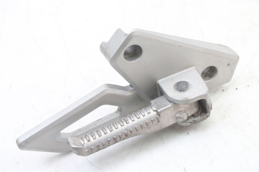 photo de PLATINE CALE PIED ARRIERE DROIT PEUGEOT SPEEDFIGHT 3 LC 2T 50 (2009 - 2015) - Zoom état d’usage