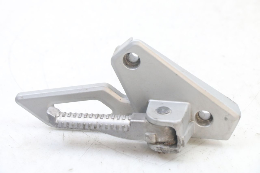 photo de PLATINE CALE PIED ARRIERE DROIT PEUGEOT SPEEDFIGHT 3 LC 2T 50 (2009 - 2015) - Autre angle de vue