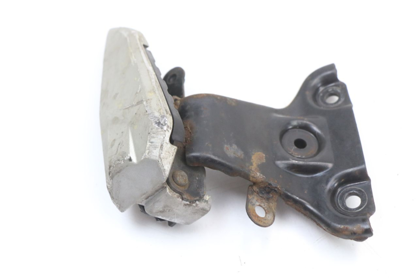 photo de PLATINE CALE PIED ARRIERE DROIT HONDA SH ABS 125 (2012 - 2017) - Détail de la pièce