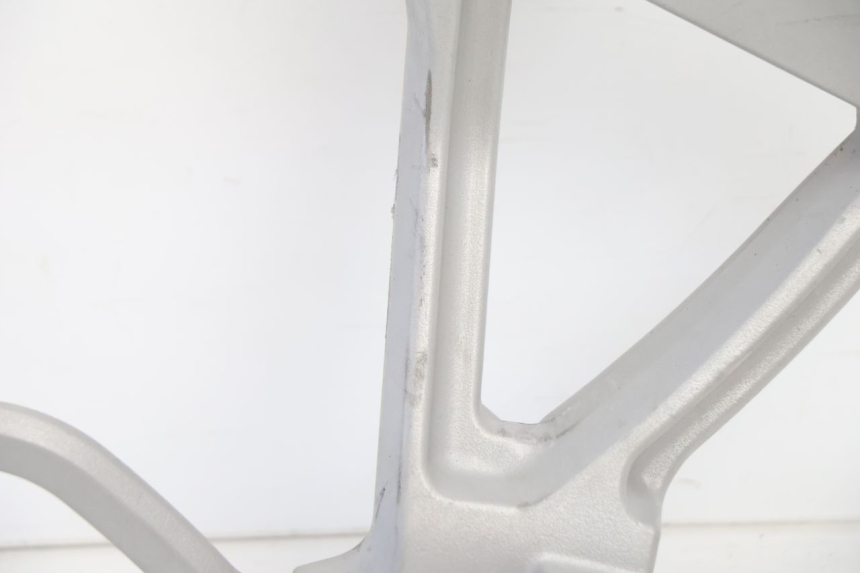 photo de PLATINE CALE PIED ARRIERE DROIT CAN-AM SPYDER RS 1000 (2008 - 2012) - Détail de la pièce