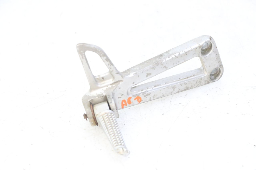 photo de PLATINE CALE PIED ARRIERE DROIT YAMAHA TDR DELTABOX 125 (1997 - 2003) - État de surface