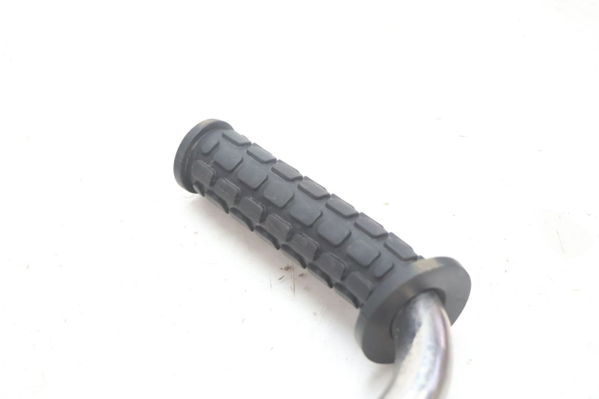 photo de PLATINE CALE PIED ARRIERE DROIT BOOM TRIKE FUN 500 (2004 - 2010) - Autre angle de vue