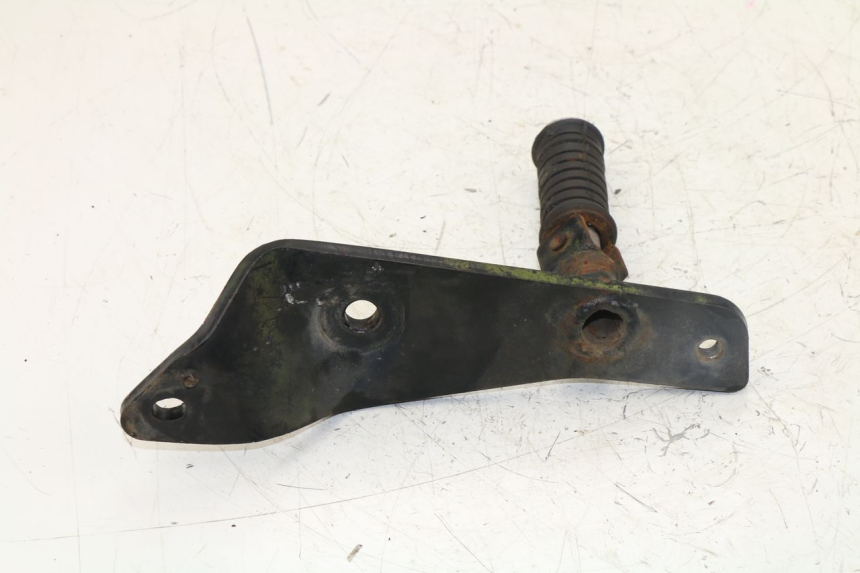 photo de PLATINE CALE PIED ARRIERE DROIT YAMAHA VIRAGO 125 (1996 - 2003) - Zoom état d’usage