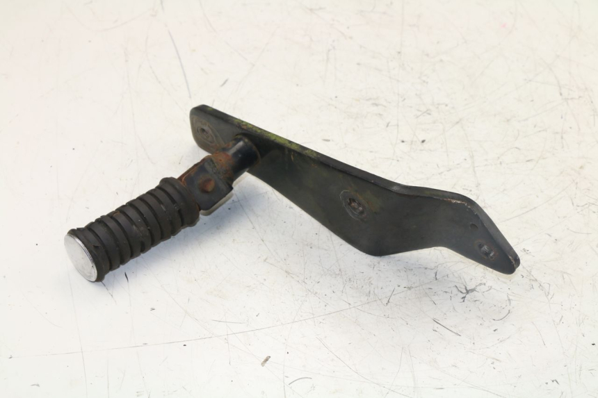 photo de PLATINE CALE PIED ARRIERE DROIT YAMAHA VIRAGO 125 (1996 - 2003) - Vue d’ensemble