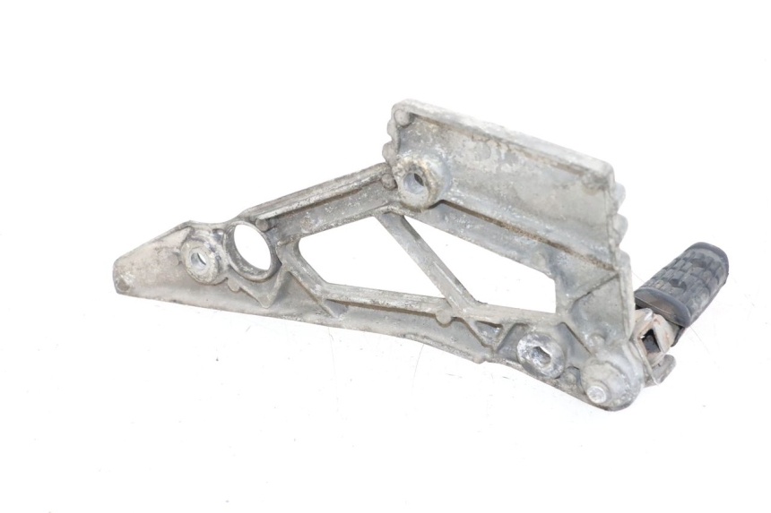 photo de PLATINE CALE PIED ARRIERE DROIT YAMAHA XJ F 900 (1983 - 1994) - Autre angle de vue
