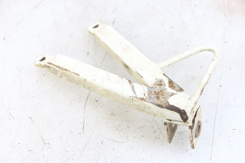 photo de PLATINE CALE PIED ARRIERE DROIT PEUGEOT XP6 50 (1997 - 2003) - Détail de la pièce