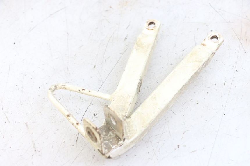 photo de PLATINE CALE PIED ARRIERE DROIT PEUGEOT XP6 50 (1997 - 2003) - Autre angle de vue