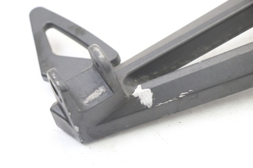 photo de PLATINE CALE PIED ARRIERE DROIT YAMAHA FZ6 FAZER S2 600 (2007 - 2011) - Détail de la pièce