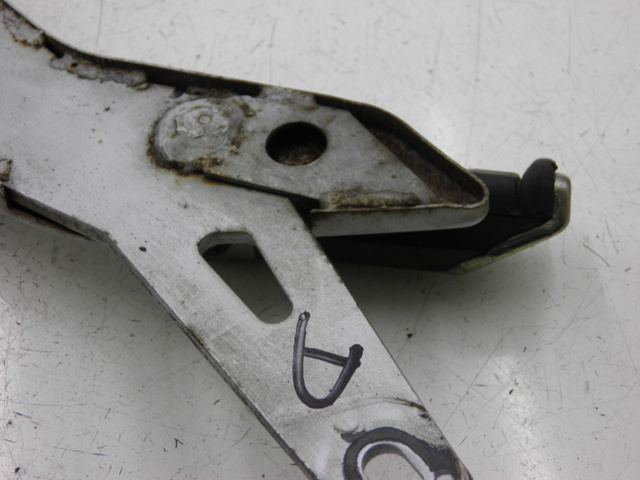 photo de PLATINE CALE PIED ARRIERE DROIT YAMAHA YBR CUSTOM 125 (2008 - 2010) - Vue produit