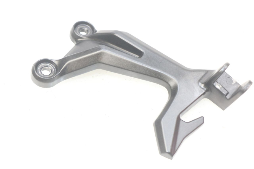 photo de PLATINE CALE PIED ARRIERE DROIT KAWASAKI Z 650 (2016 - 2019) - Zoom état d’usage