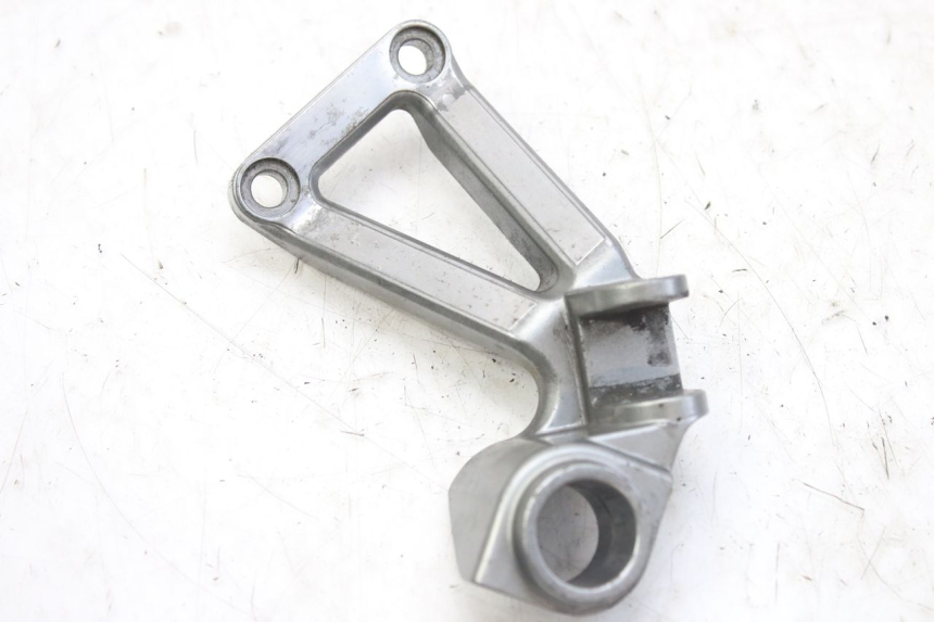 photo de PLATINE CALE PIED ARRIERE DROIT KAWASAKI ZX-6R ZX6R 600 (1995 - 1997) - Vue principale