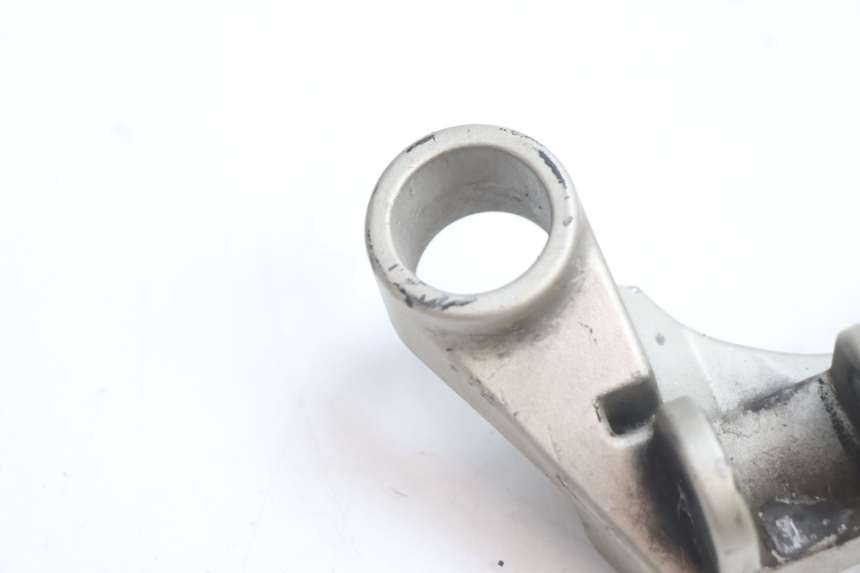 photo de PLATINE CALE PIED ARRIERE DROIT KAWASAKI ZX-6R ZX6R 600 (2000 - 2002) - Détail de la pièce