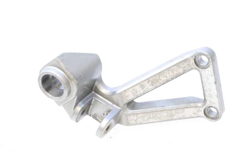 photo de PLATINE CALE PIED ARRIERE DROIT KAWASAKI ZX-6R ZX6R 600 (1995 - 1997) - Vue principale