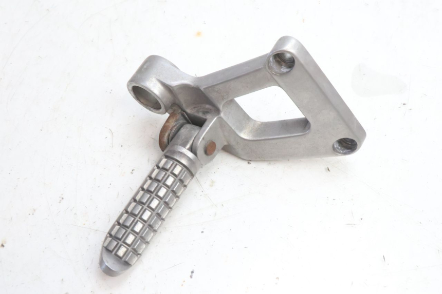 photo de PLATINE CALE PIED ARRIERE DROIT KAWASAKI ZZR 600 (1995 - 2004) - Vue principale