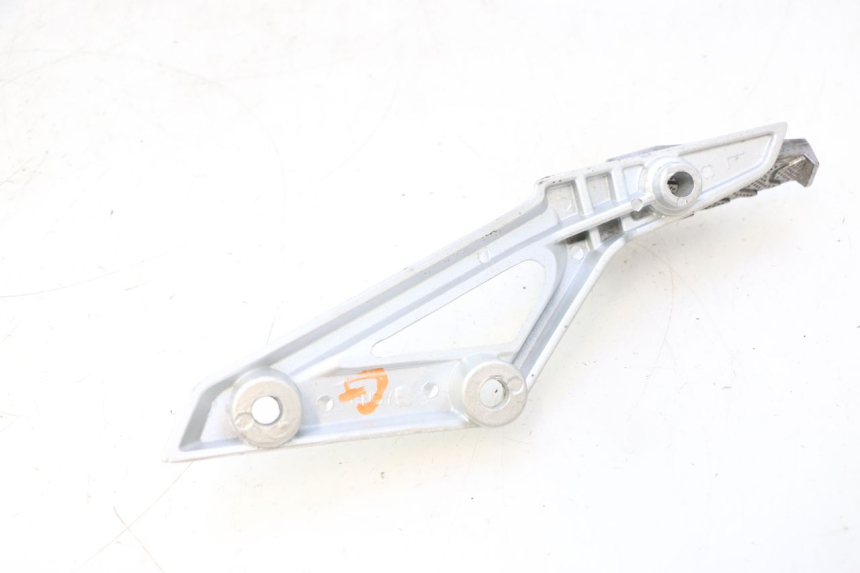 photo de PLATINE CALE PIED ARRIERE GAUCHE MASH BIBOP 2.0 50 (2021 - 2026) - Gros plan technique