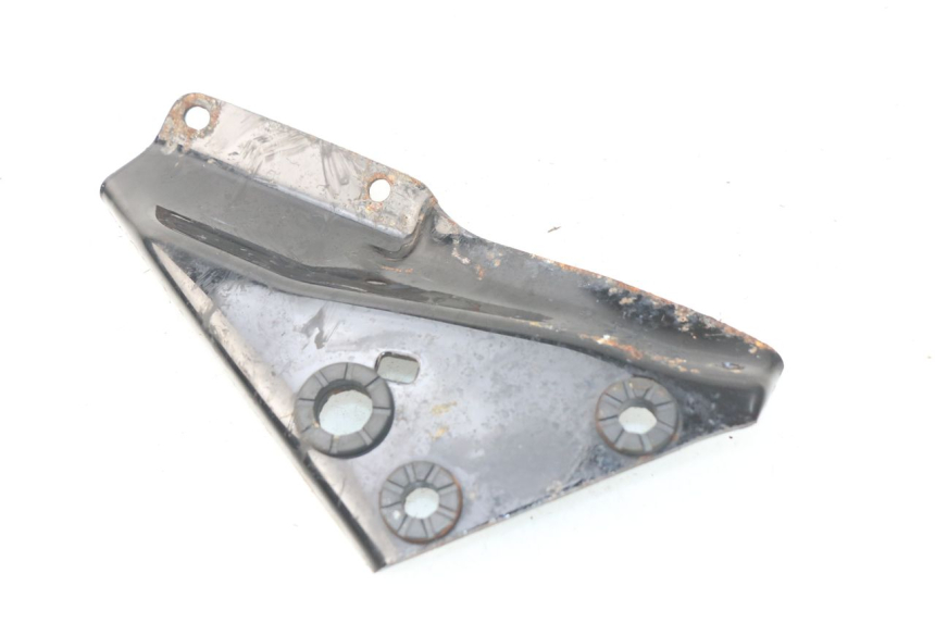 photo de PLATINE CALE PIED ARRIERE GAUCHE HONDA CA REBEL 125 (1995 - 2001) - Zoom état d’usage