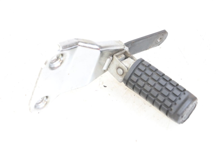 photo de PLATINE CALE PIED ARRIERE GAUCHE APRILIA CLASSIC 125 (1995 - 2001) - Vue principale