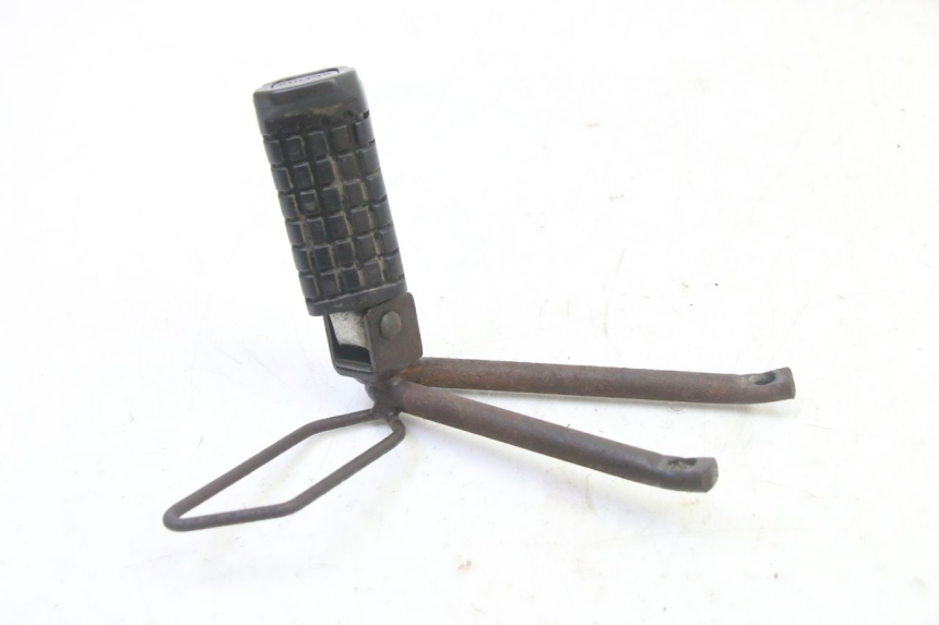 photo de PLATINE CALE PIED ARRIERE GAUCHE APRILIA ETX 125 (1998 - 2002) - Détail de la pièce