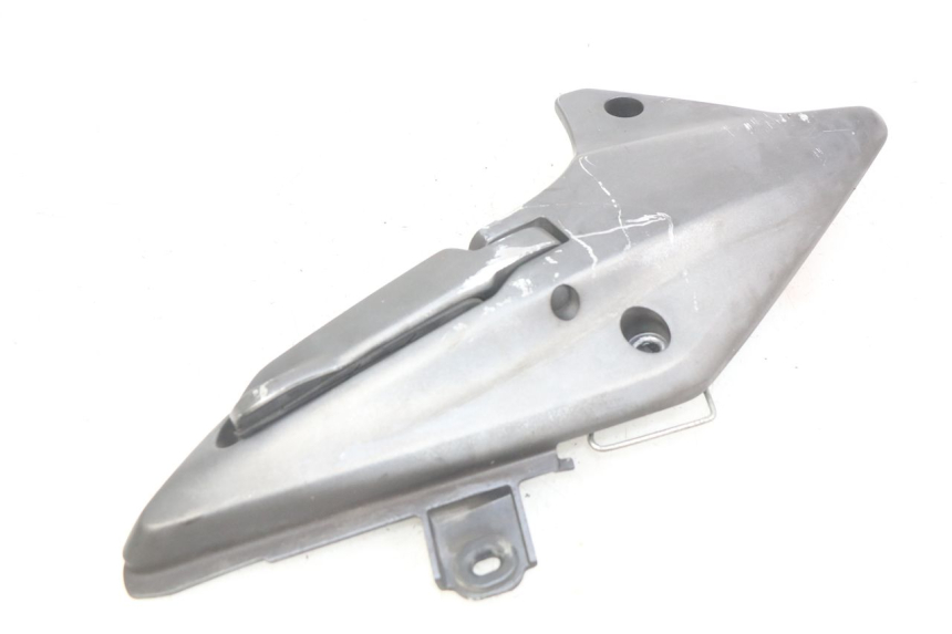 photo de PLATINE CALE PIED ARRIERE GAUCHE HONDA FJS SILVERWING SILVER WING 400 (2009 - 2016) - Zoom état d’usage