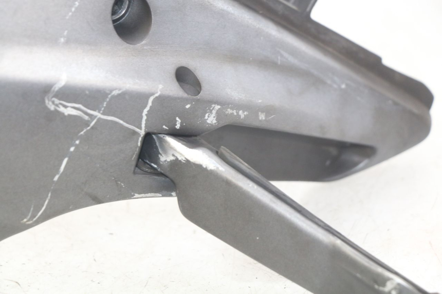 photo de PLATINE CALE PIED ARRIERE GAUCHE HONDA FJS SILVERWING SILVER WING 400 (2009 - 2016) - Vue d’ensemble